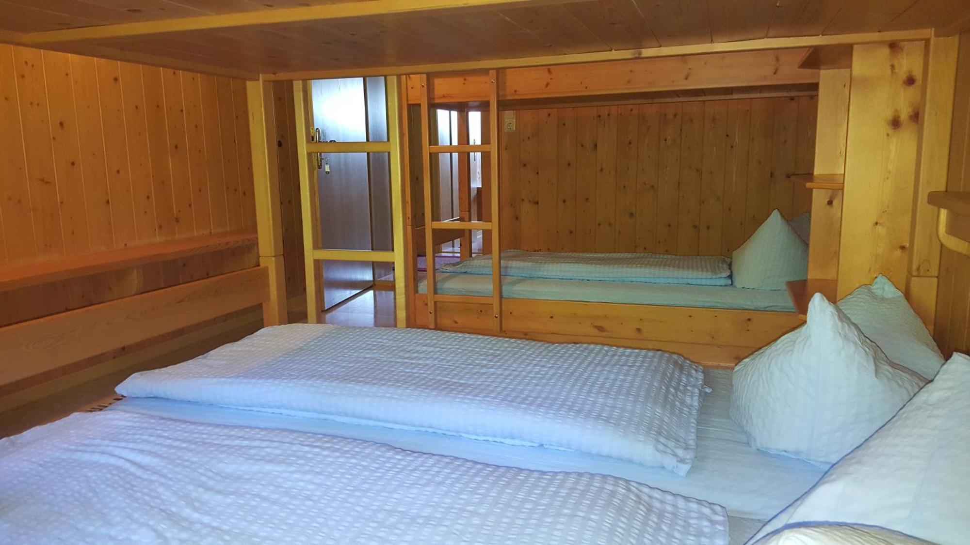 Alpengasthof Brueggele Alberschwende Room photo